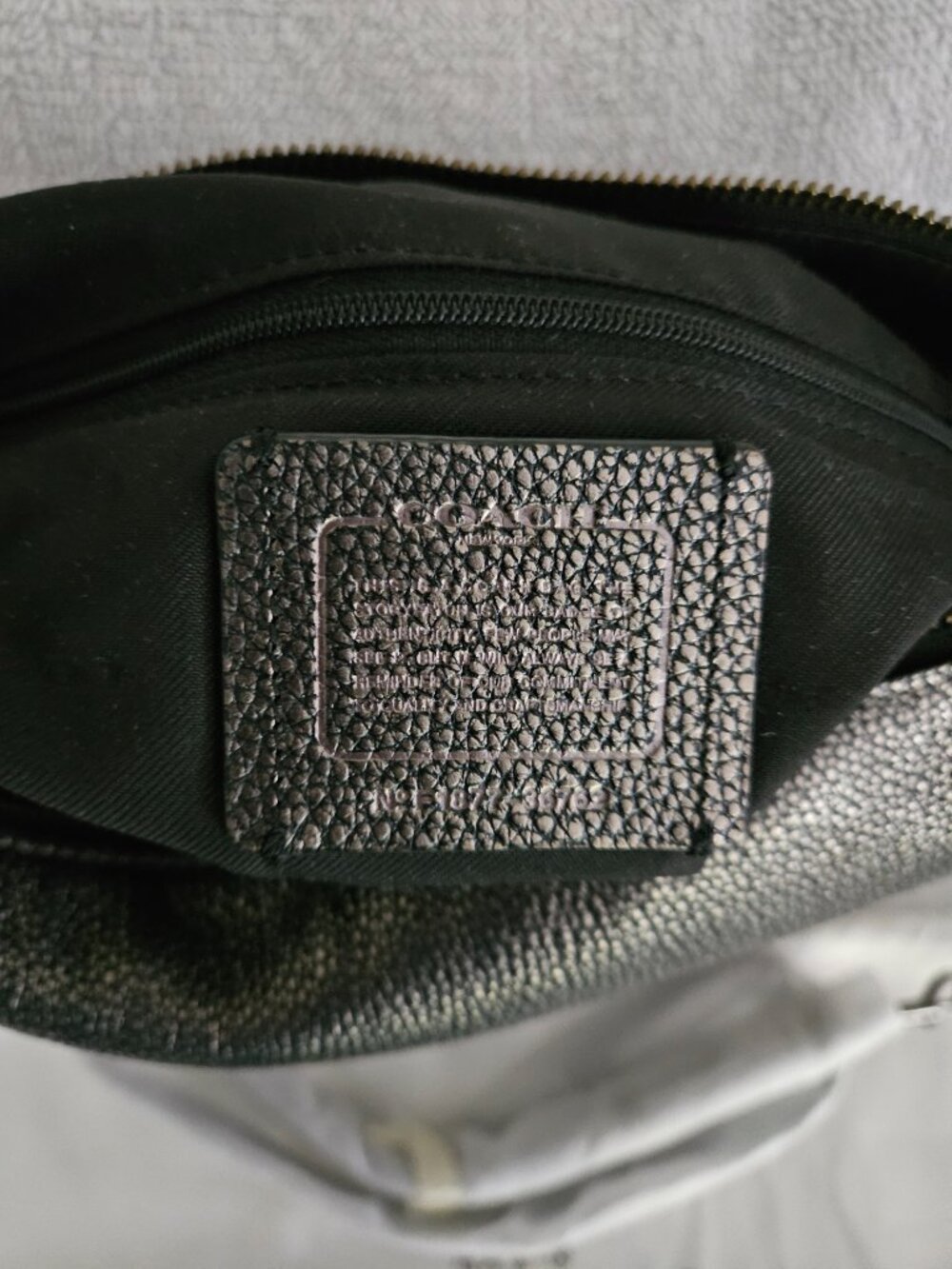 Coach Turnlock Pebbled Leather Hobo Bag - Picture 6 of 10
